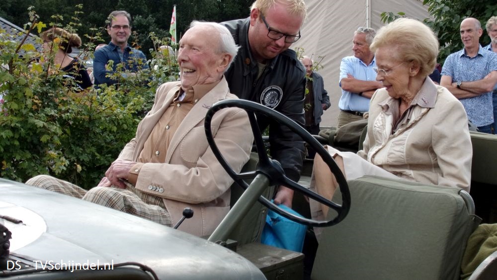 06spitfireonthulling17sept2016