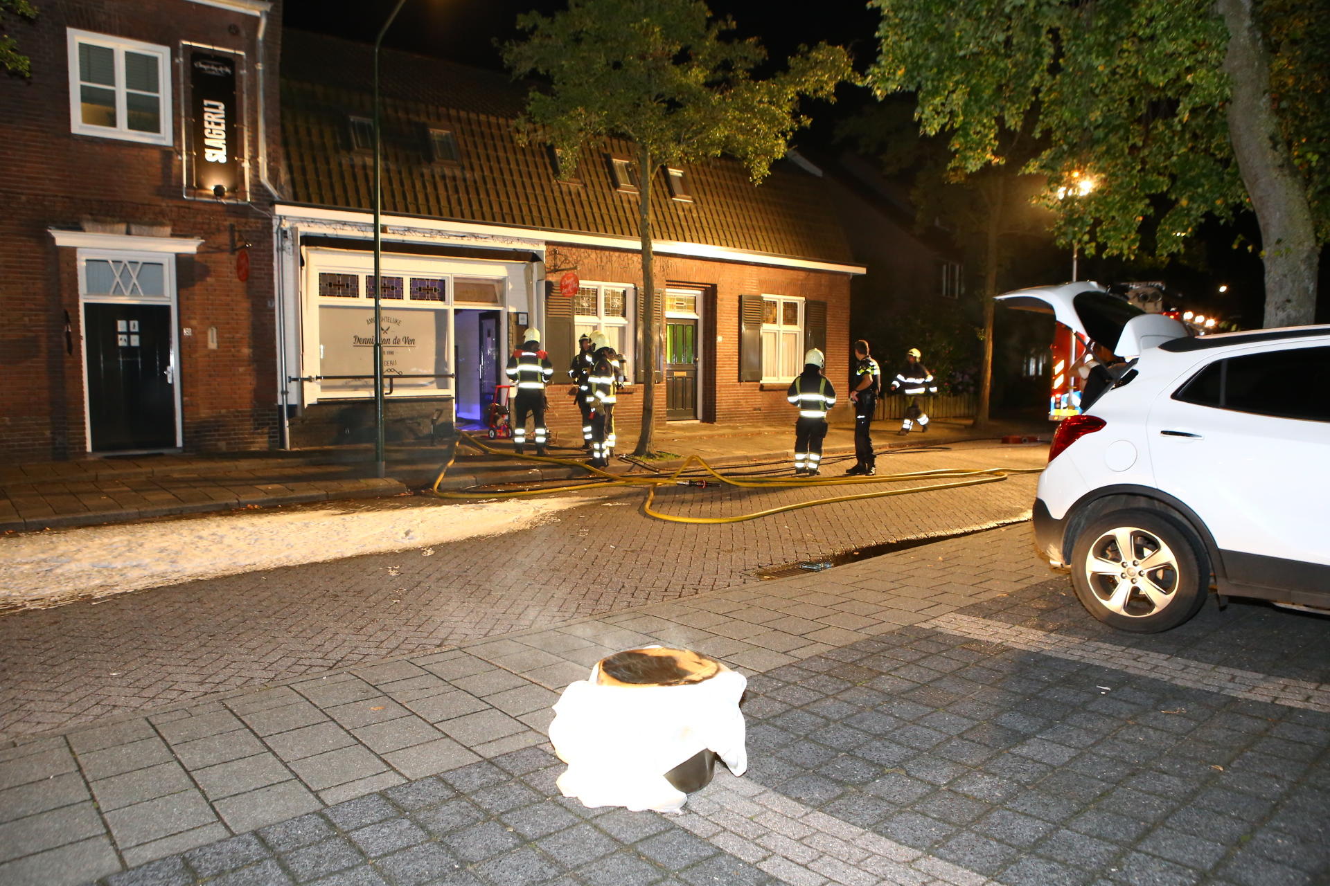 brand dennis5