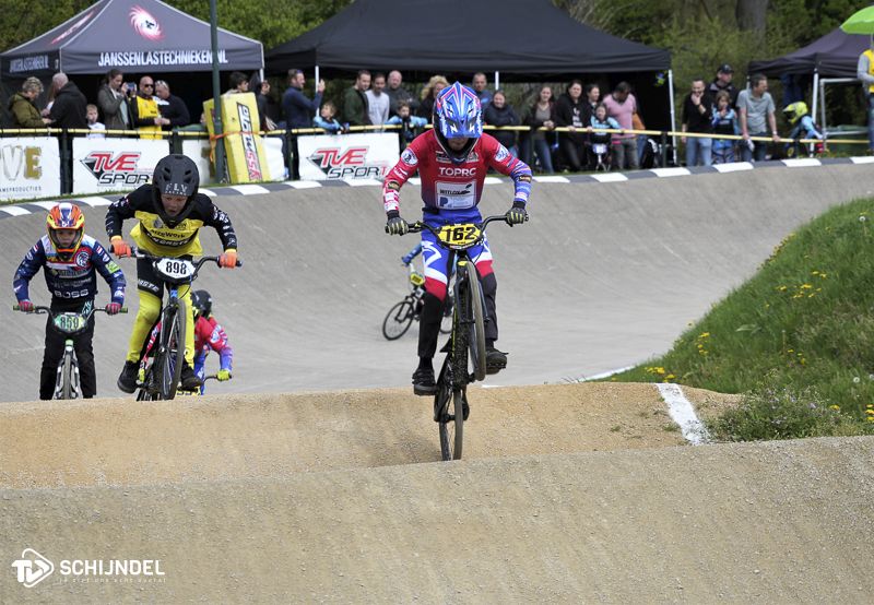 bmx red 5